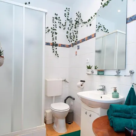 Cozy Boho Apartment, Super Central, Parliament, Netflix Boedapest