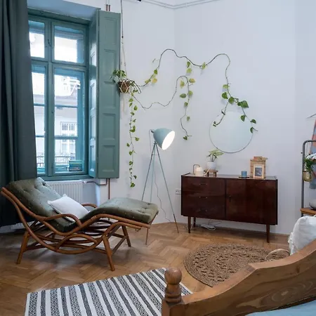 Cozy Boho Apartment, Super Central, Parliament, Netflix * Budapeszt