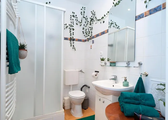 Cozy Boho Apartment, Super Central, Parliament, Netflix Budapesta